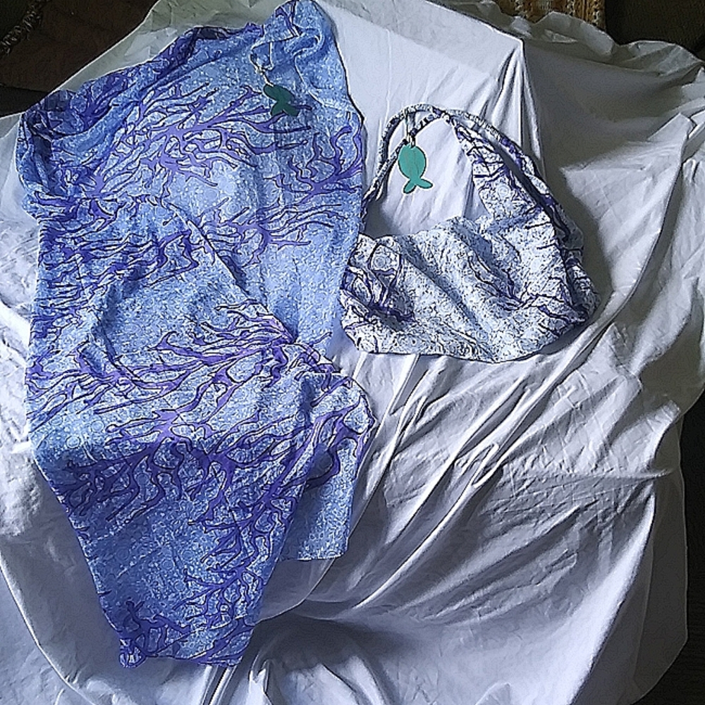 Sarong and bag